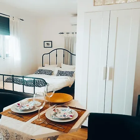 Refugio Acogedor Con Piscina Estepona